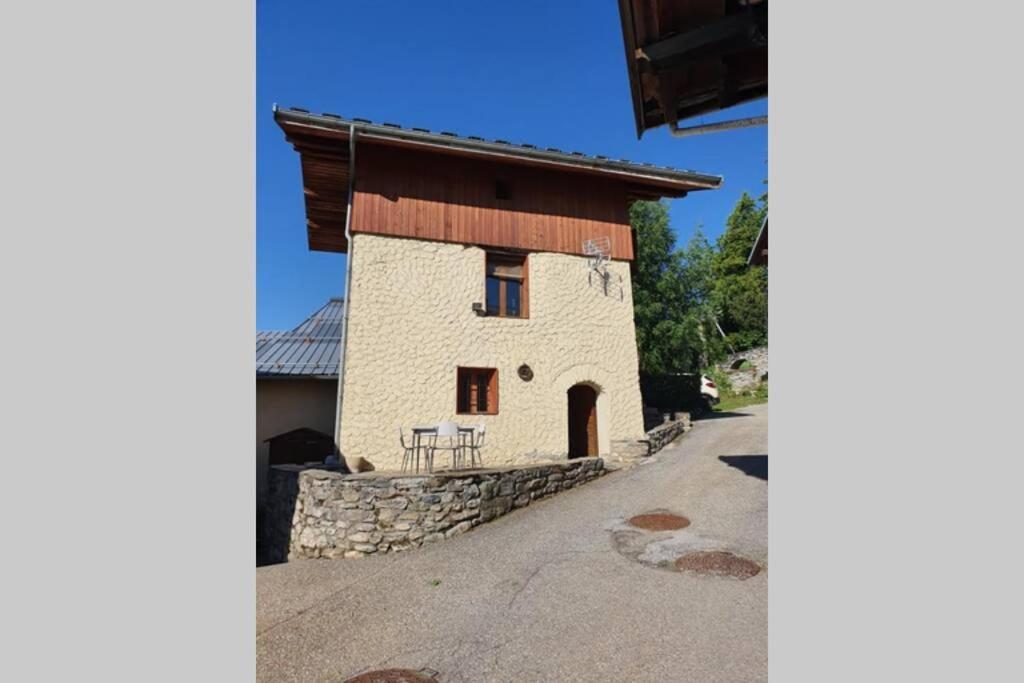 Maison Individuelle Chaleureuse Au Calme Бур-Сен-Морис Екстериор снимка